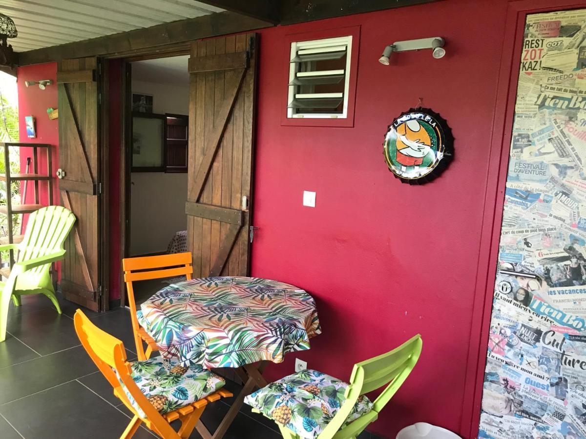 un bungalow au paradis avec piscine Saint Pierre Exterior foto